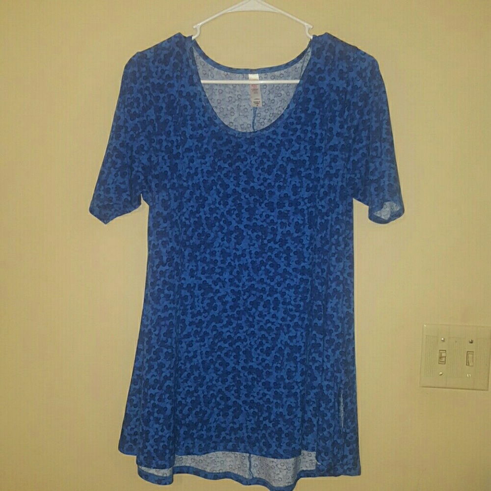 Lularoe Medium Perfect T